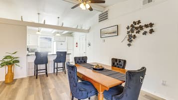 Hus (2 Bedrooms) | Interiör