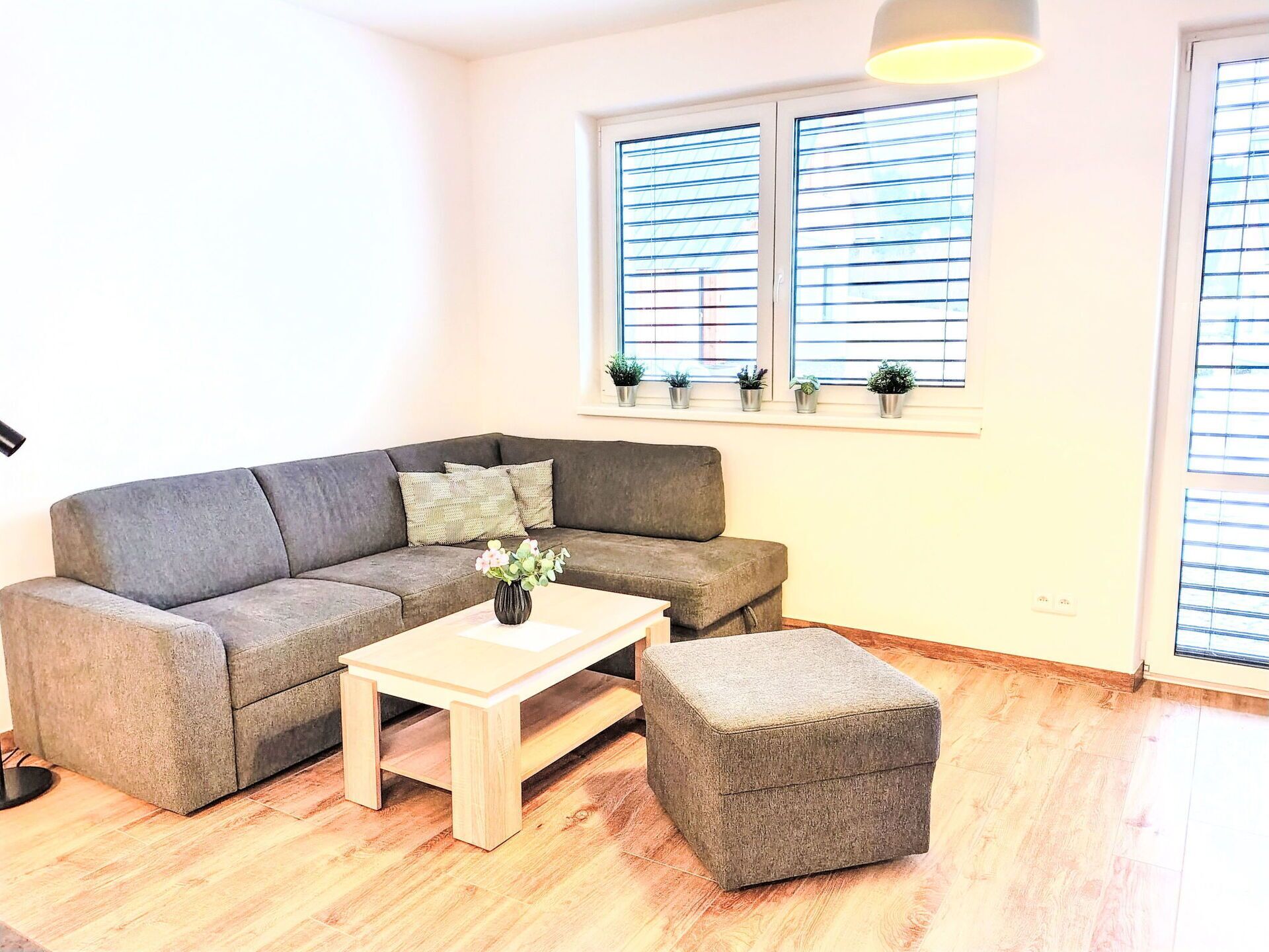 Möbel, Interior Design, Couch, Flooring, Fussboden, Holz, Wohnzimmer, Holzboden, Zimmer, Zuhause