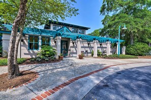 Apartment (2 Bedrooms) | Interior - Family Friendly! Golf-front Haven in Cherry Grove (North Myrtle Beach)