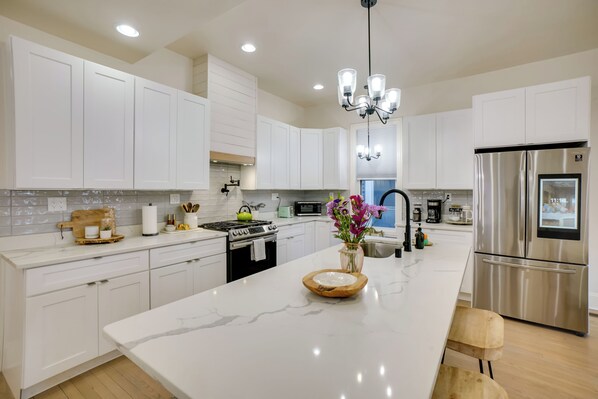 House (4 Bedrooms) | Interior