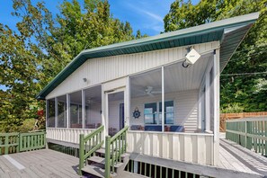 Interior - 2BR Lakeside Home w/ Patio, Porch & AC (Aurora)