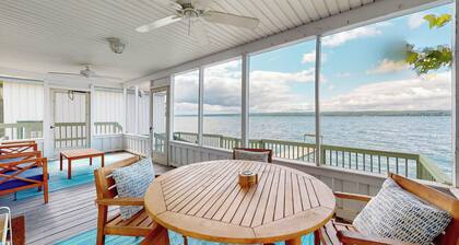 2BR Lakeside Home w/ Patio, Porch & AC