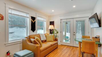 House (1 Bedroom) | Interior