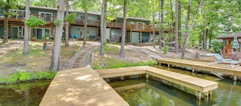 Lake Desoto Retreat: Private Dock & Resort Perks!