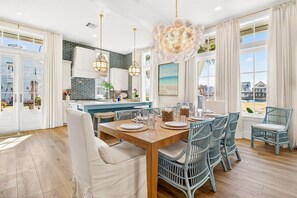 Dining - Popp’s Place | Preppy Coastal Retreat Steps from Pool and Lake @CS South (Port Aransas)