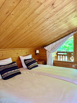 5 bedrooms, WiFi, bed sheets - Superb chalet ski in ski out jacuzzi fitness room 12 people (Courchevel)