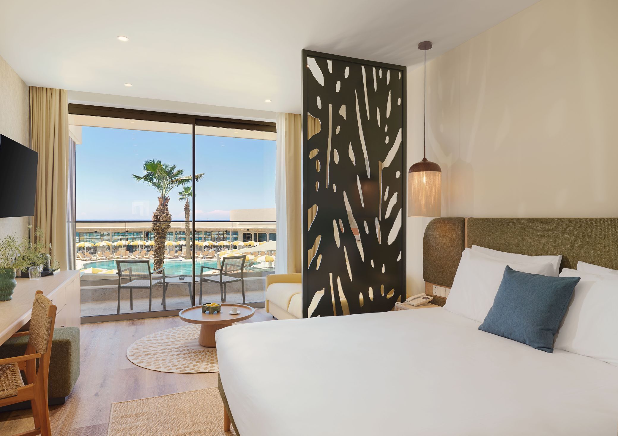 Junior Suite Sea View | 免费迷你吧物品、客房内保险箱、遮光窗帘、熨斗/熨衣板