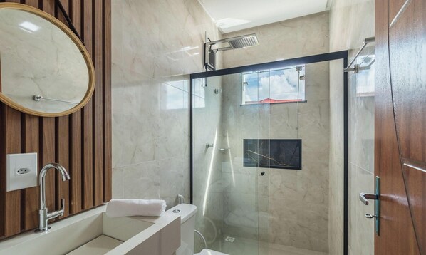 Basic Apartment | Bathroom - Apt in Condo w/ BBQ Area in Porto - BA MAA (Porto Seguro)