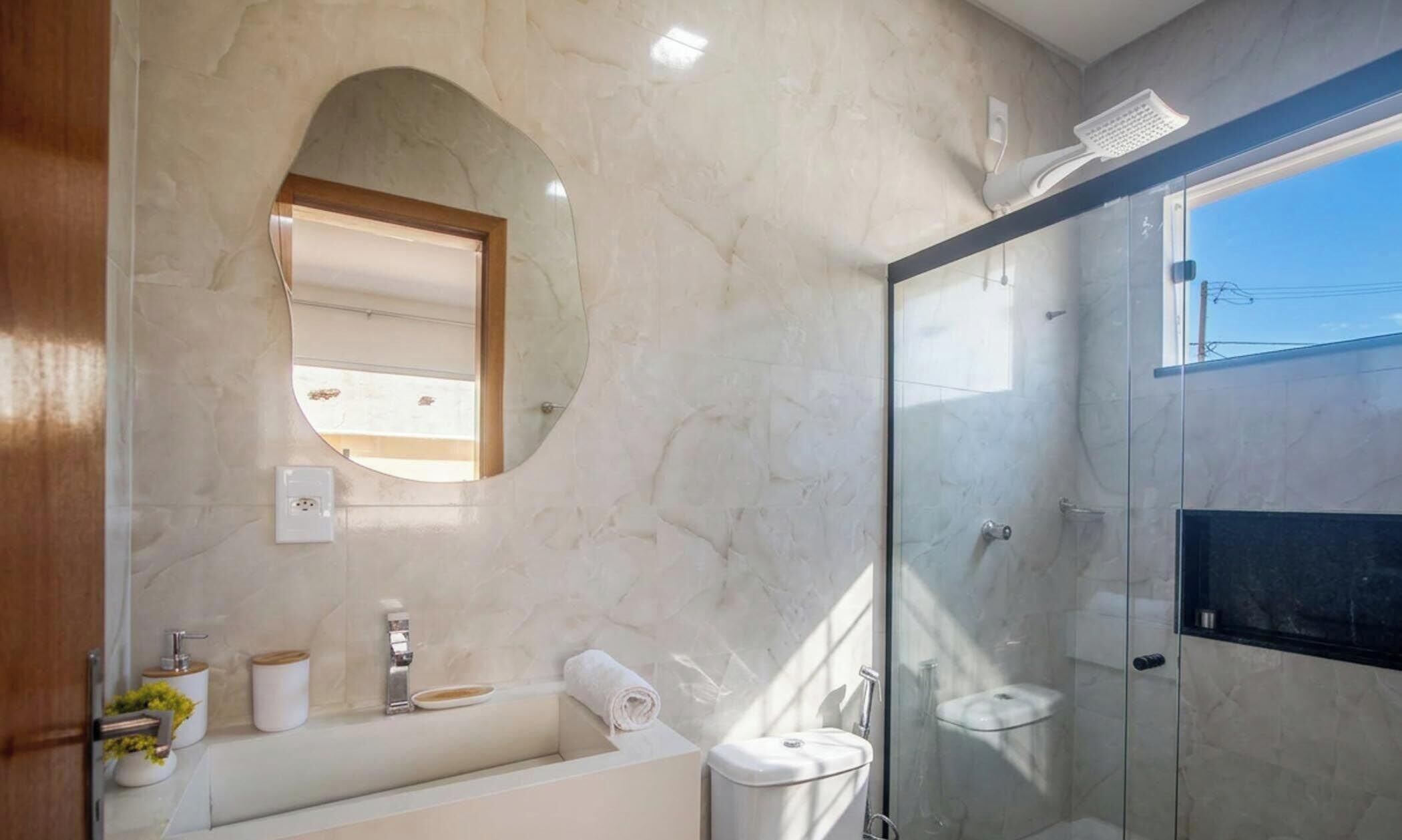 Apartamento básico | Banheiro | Chuveiro 