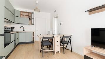 Kühlschrank, Geschirrspüler