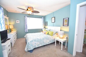 2 bedrooms, iron/ironing board, Internet - Bridgepoint II 201A - Ocean City, MD (Ocean City)