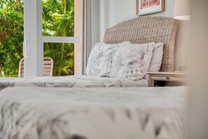 Free WiFi, bed sheets - Maui Banyan #Q-109A Studio Garden View, A/C, Great Location Near Kam Beach II (Kihei)