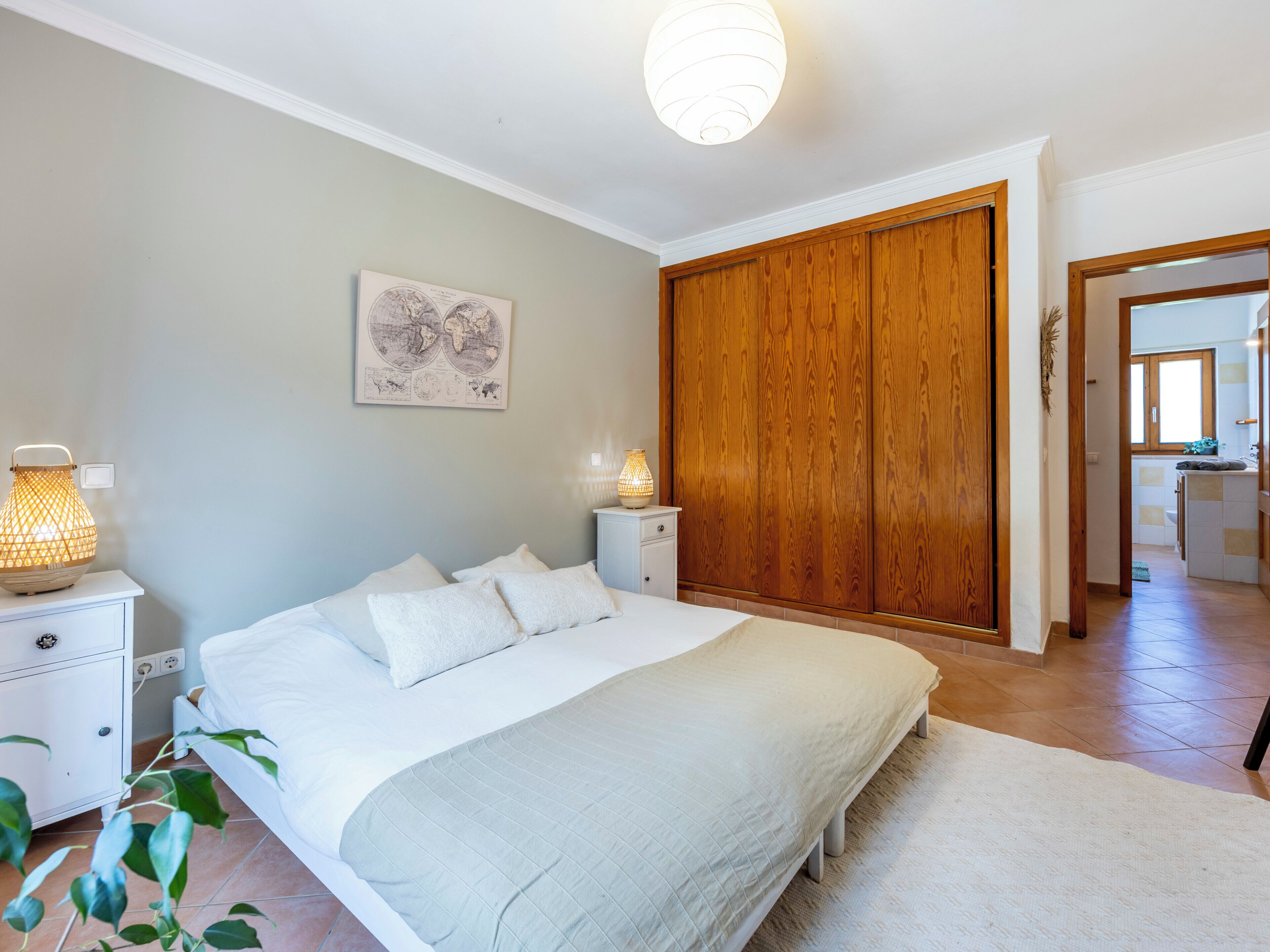 1 quarto, ferros/tábuas de passar roupa, Wi-Fi, roupa de cama