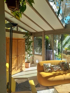 Immagine non classificata, 3 di 9, pulsante