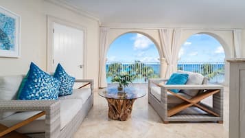 Apartment, 2 Bedrooms | Living area