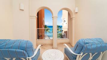 Apartment, 2 Bedrooms | Property grounds