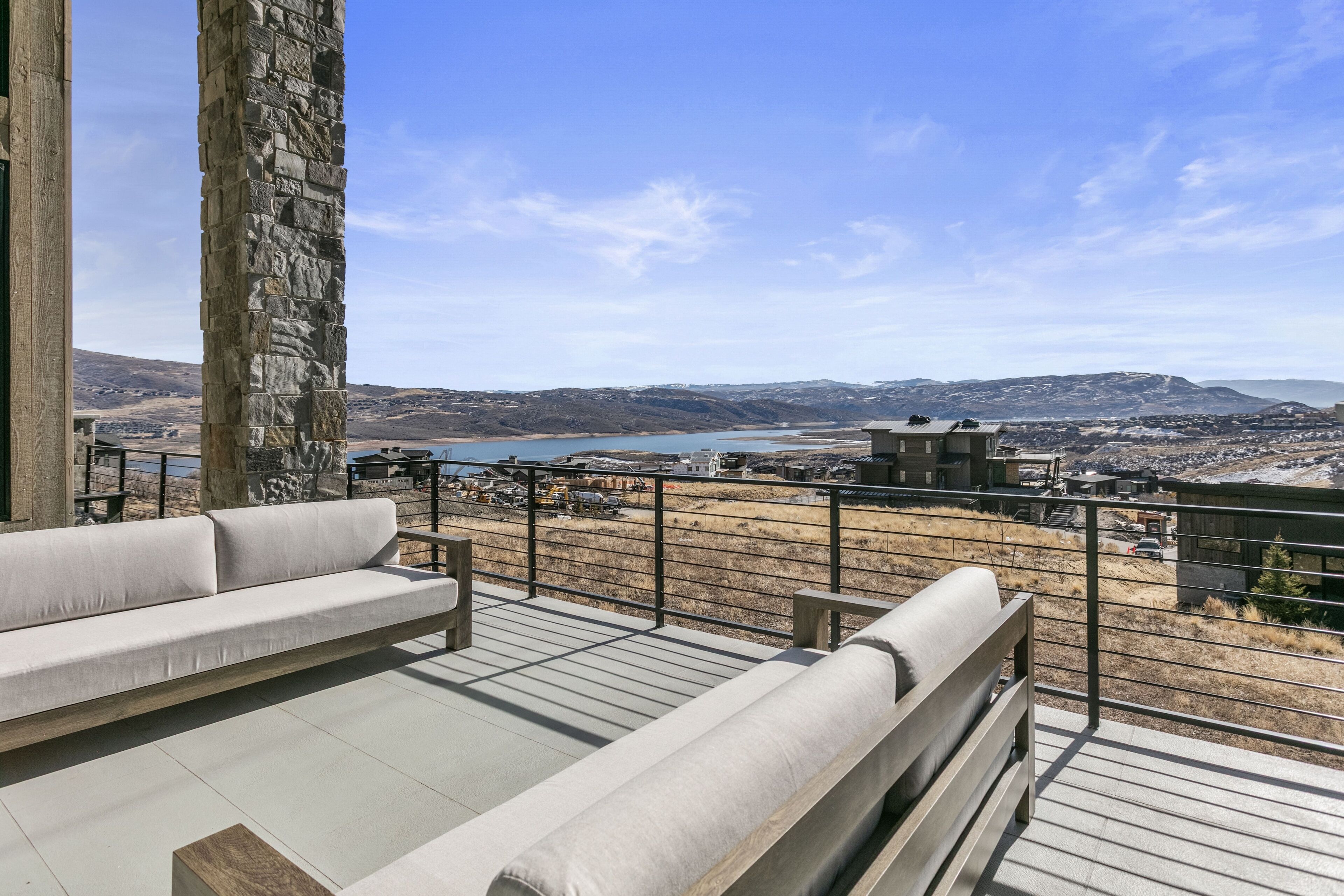 ハウス 4 ベッドルーム | 施設の敷地