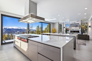 House, 6 Bedrooms | Private kitchen - Bunker Hill Estate 6 Bedroom Home (Breckenridge)