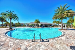Pool - RESORT STYLE LIVING. PREMIER GATED COMMUNITY. WALKING + BIKING PATHS. (Bradenton)