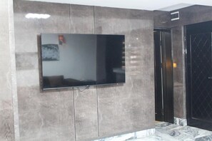 ห้องคอมฟอร์ท, ระ เบียง, วิวเมือง | ภายใน