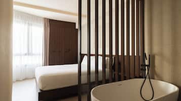 Apartamento Confort, 2 habitaciones | Decoración individual, mobiliario individual, escritorio