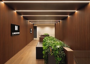 Interior - Limehome Bilbao Zunzunegui (Bilbao)