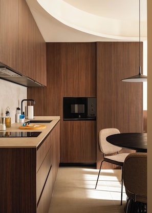 Studio with sofa bed | Private kitchen | Fridge, microwave, oven, stovetop - Limehome Bilbao Zunzunegui (Bilbao)