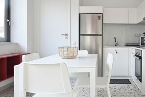 Luokittelematon kuva, 5 kautta 6, painike