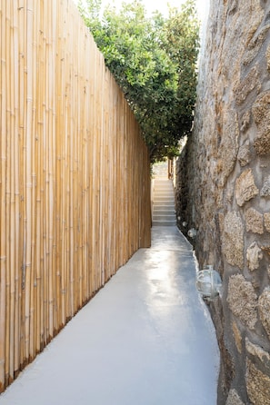 Property grounds - Villa Tommaso: Sea-View Cycladic Retreat with Panoramic Pool Bliss for 5 guests! (Mykonos)