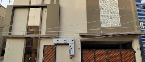 House | Exterior detail