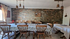 Dining - Large Holiday Home in Llanes for 10–18 Guests near the Beach (Cué-Llanes)