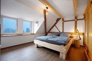 2 bedrooms, WiFi, bed sheets - Apartment 'Unit 1' with Mountain View, Shared Terrace and Shared Garden (Ebersbach-Musbach)