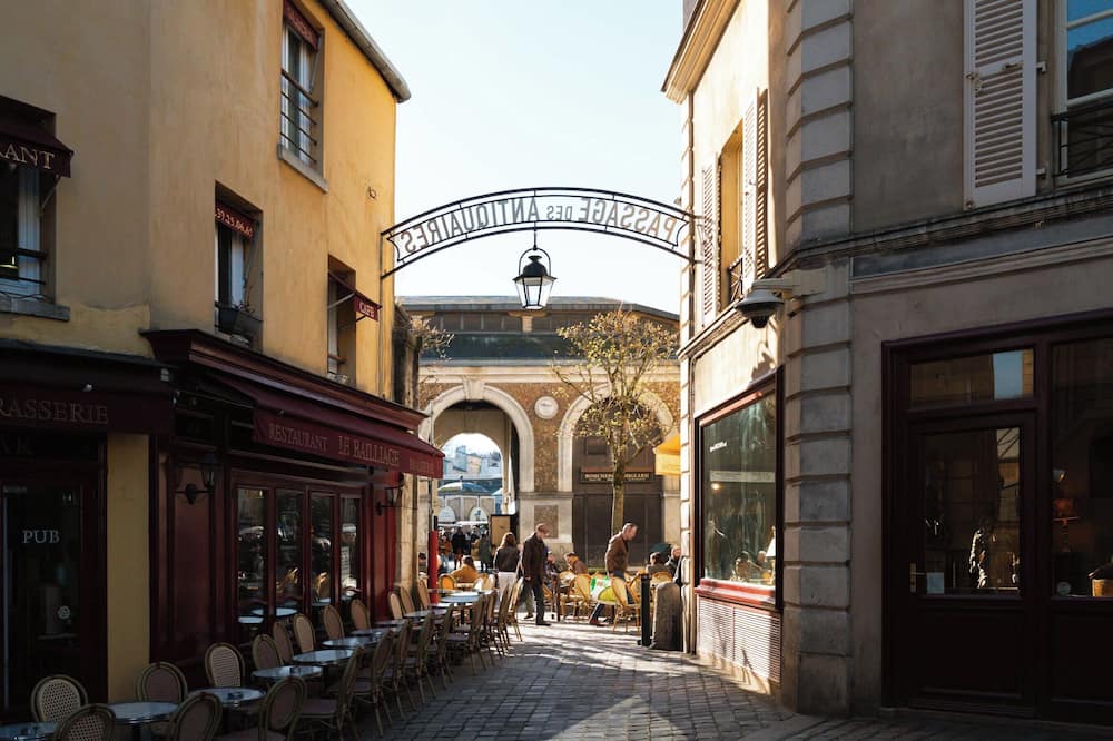 Limehome Versailles Rue du Bailliage