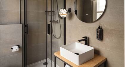 Limehome Versailles Rue du Bailliage
