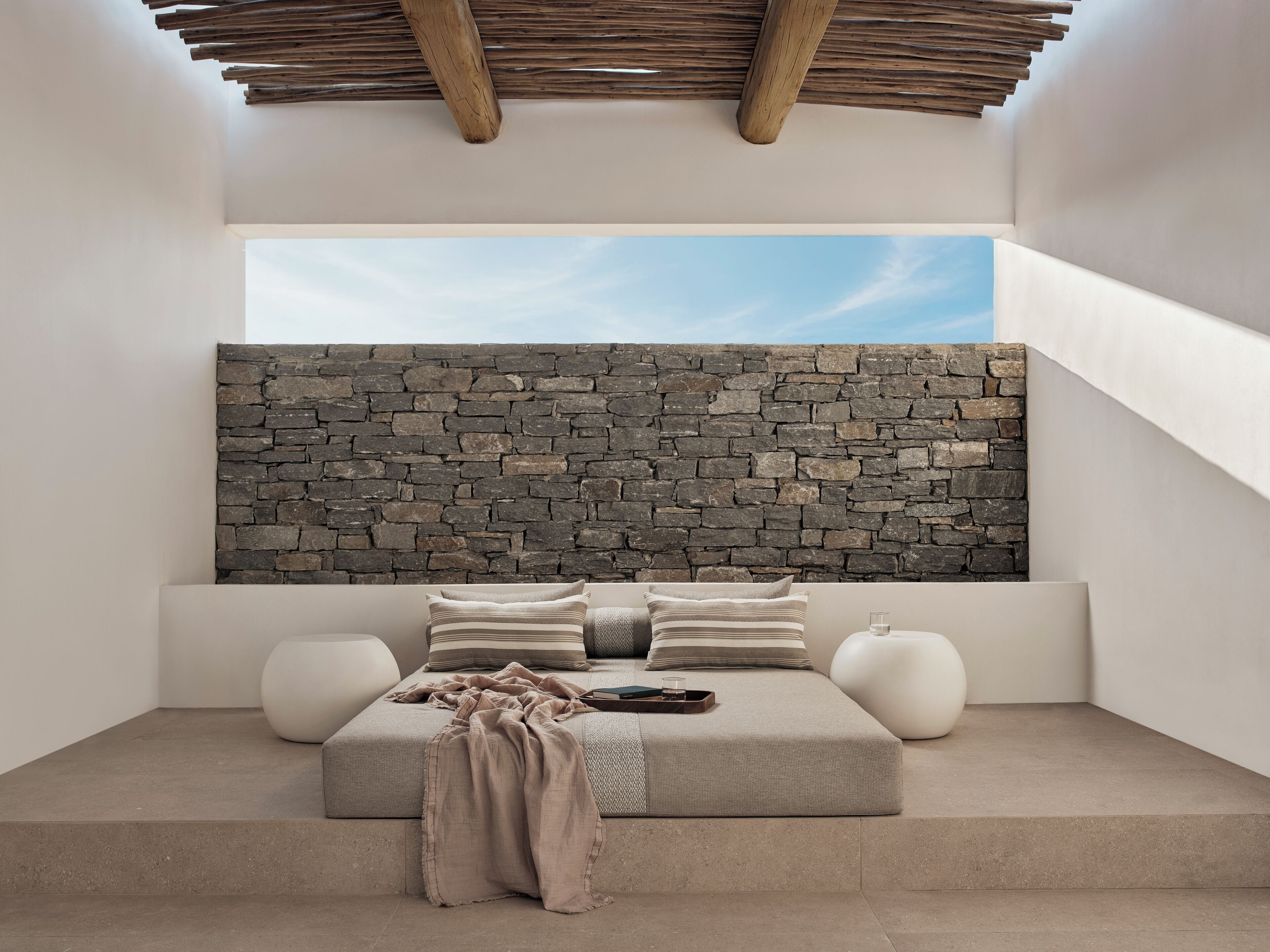 Estate Suite Private Pool Sea View | Ropa de cama de alta calidad y caja de seguridad en la habitación 