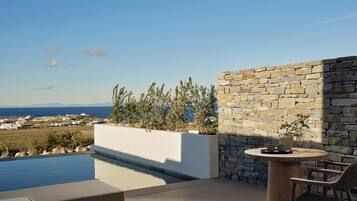 Luxury Suite, Garden View