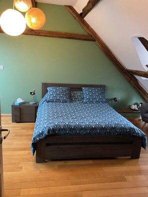 1 chambre, fer et planche Ă repasser, Wi-Fi, draps fournis