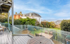 Nicht klassifiziertes Bild, 2 von 52, Schaltfläche