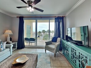 Smart TV - The Indies #209 | Quiet Beach, Pool, Hot Tub, Gym, Rooftop Deck (Gulf Shores)