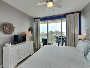 3 bedrooms, iron/ironing board, WiFi, bed sheets - The Indies #209 | Quiet Beach, Pool, Hot Tub, Gym, Rooftop Deck (Gulf Shores)