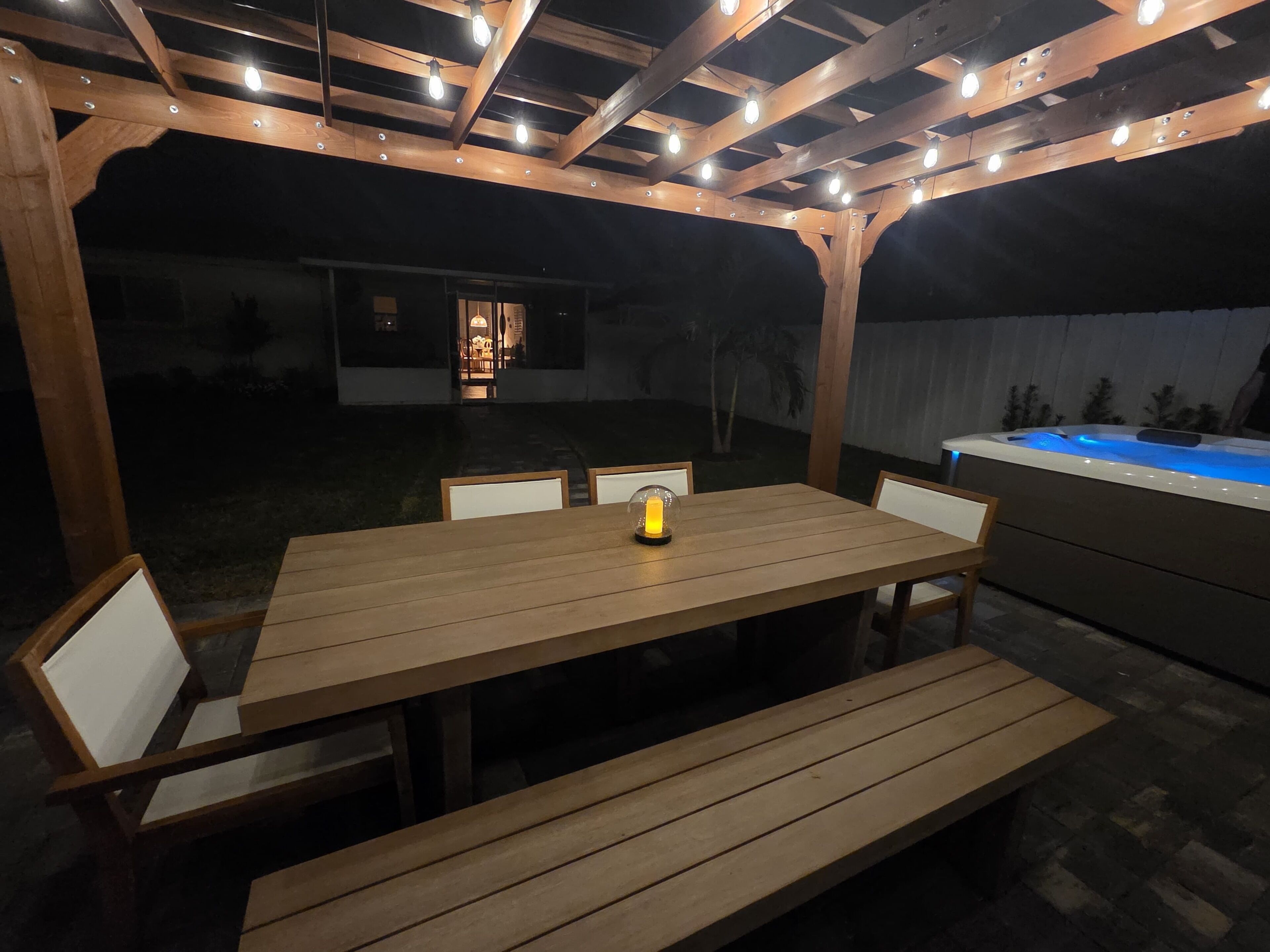 Outdoor dining