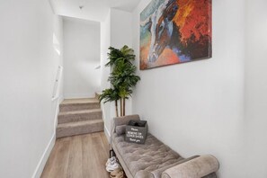 Interior - High-End Condo in Fort Worth (Fort Worth)