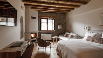 Habitación doble superior | Caja fuerte, escritorio, tabla de planchar con plancha y wifi gratis