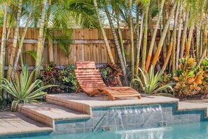 Unclassified image, 5 of 31, button - Casa Aloha - Tropical Pool - Beach 9 mins (Hollywood)