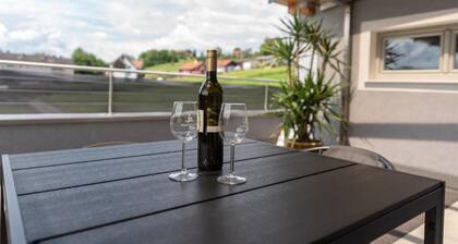 Apartment 'Gamlitz' with Mountain View, Balcony and Wi-Fi
