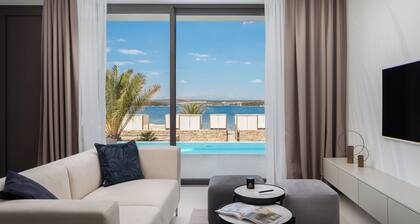 The Palms Resort Villa Beach One with Pool