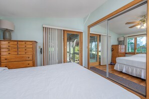 1 slaapkamer, een strijkplank/strijkijzer, wifi, beddengoed
