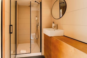 Single Room | Bathroom