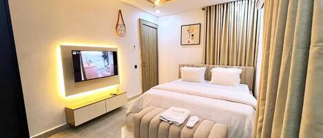 Economy Apartment, Balcony, City View