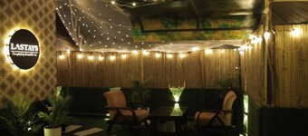 Luxury Stay With Private Jacuzzi and Open Terrace AC WIFI LA Stays
